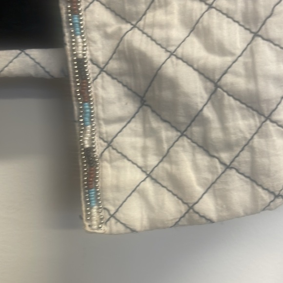 Maison Scotch tie dyed beaded quilted jacket
Open jacket
Great craftsmanship - Picture 3 of 8